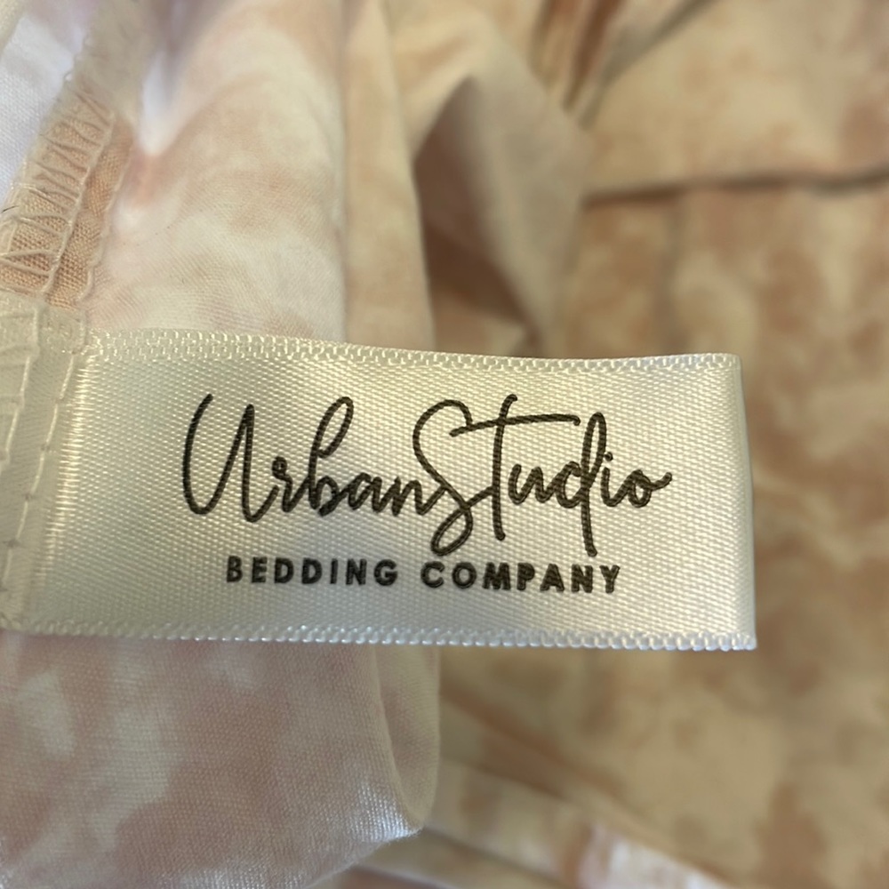 Urban Studio Queen Sheet Set